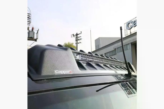 Козирок вітрового скла для Isuzu D-Max 2019- рр. V3 (LED)